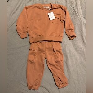 NWT Winnie + Crew 3T Sweatshirt and Jogger Set